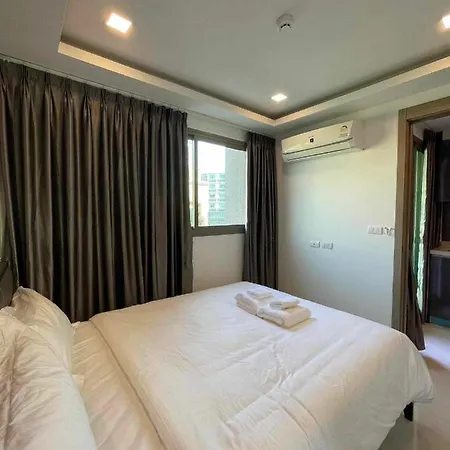 Arcadia Beach Continental Pattaya Exterior photo